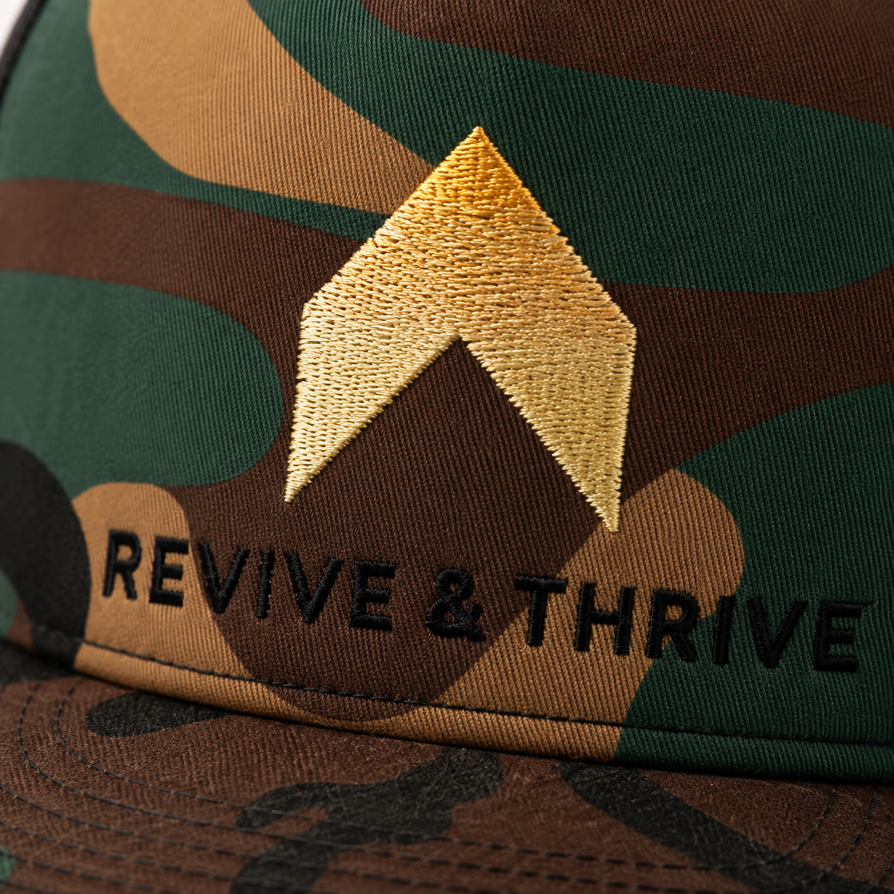 Woodland Camo / Gold